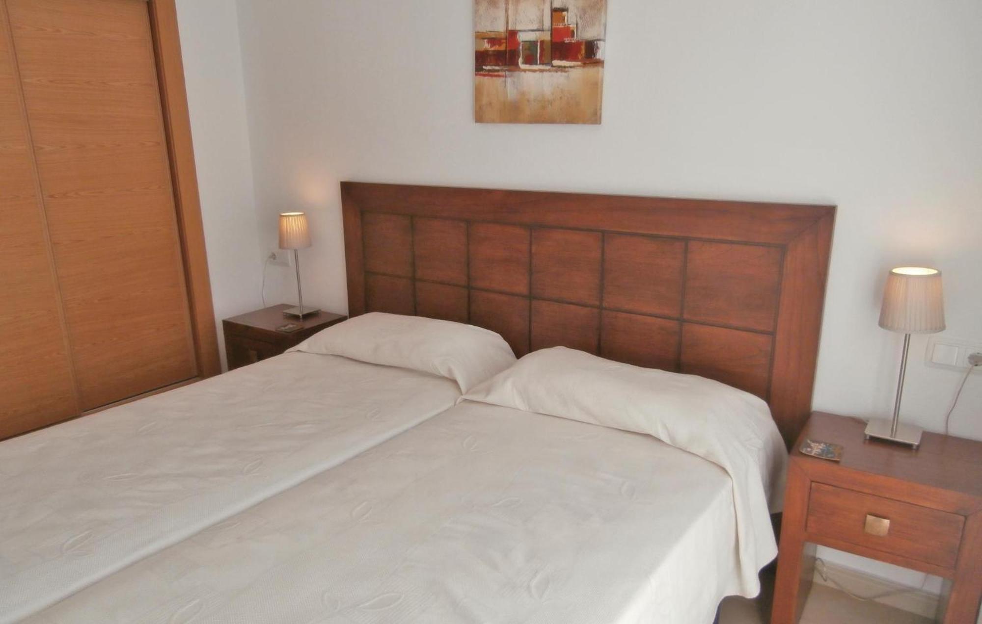 2 Bedroom Beautiful Apartment In 수끼나 외부 사진