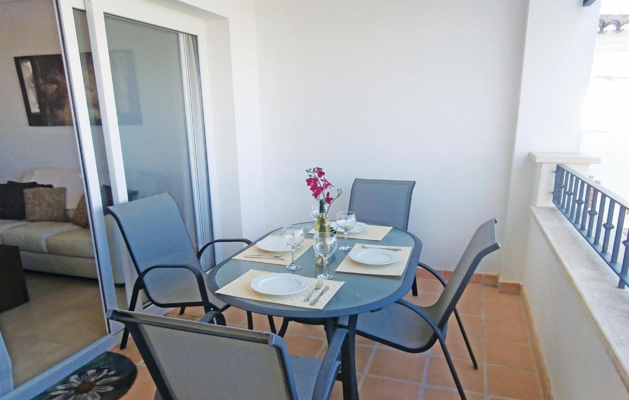 2 Bedroom Beautiful Apartment In 수끼나 외부 사진